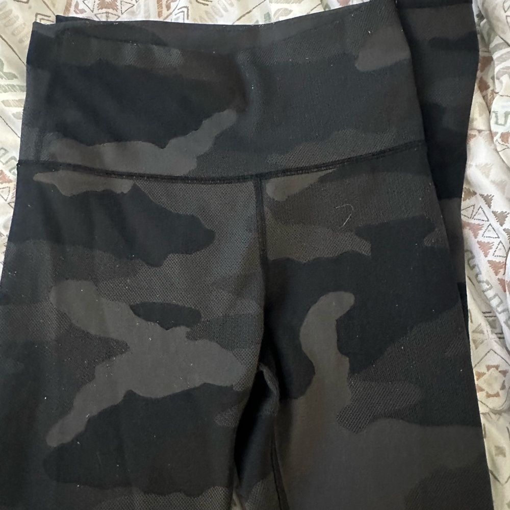 Arie Camouflage Leggings